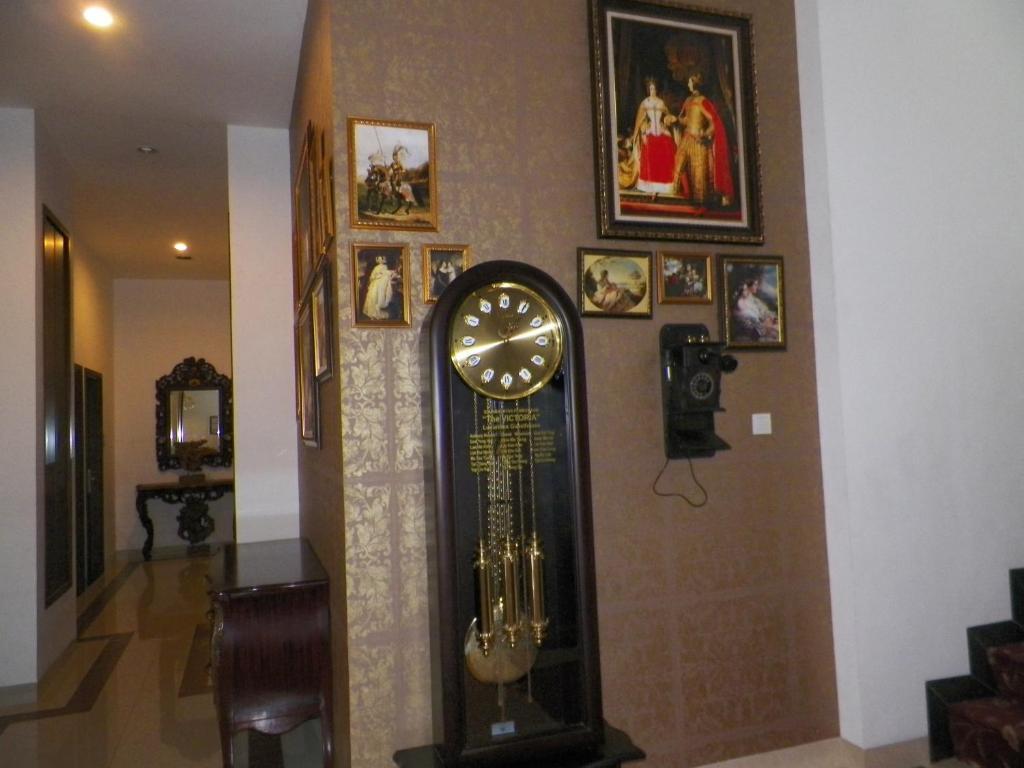 בנדונג The Victoria Guesthouse מראה חיצוני תמונה
